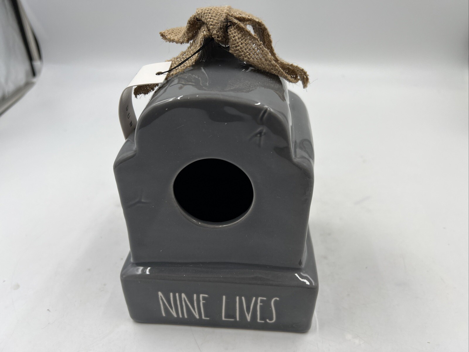 Rae Dunn Ceramic Nine Lives Tomb Birdhouse BB02B20001