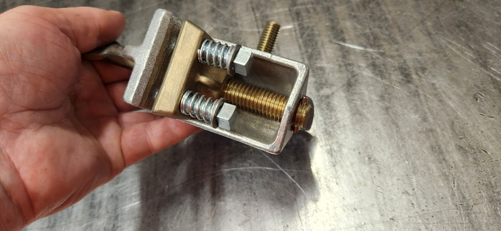 Hastings 9153CC 9153 Serrated 1-1/2" Tower & Flat Face Ground Clamp Eye Handle