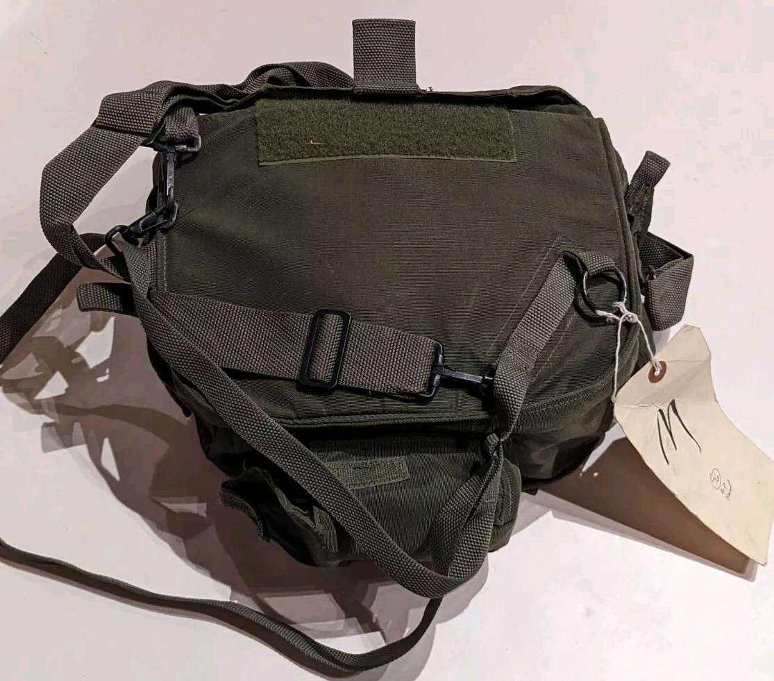 US Military Combat-Bio. Mask Field M40A1/Canister C2A1 Free Shipping!!!