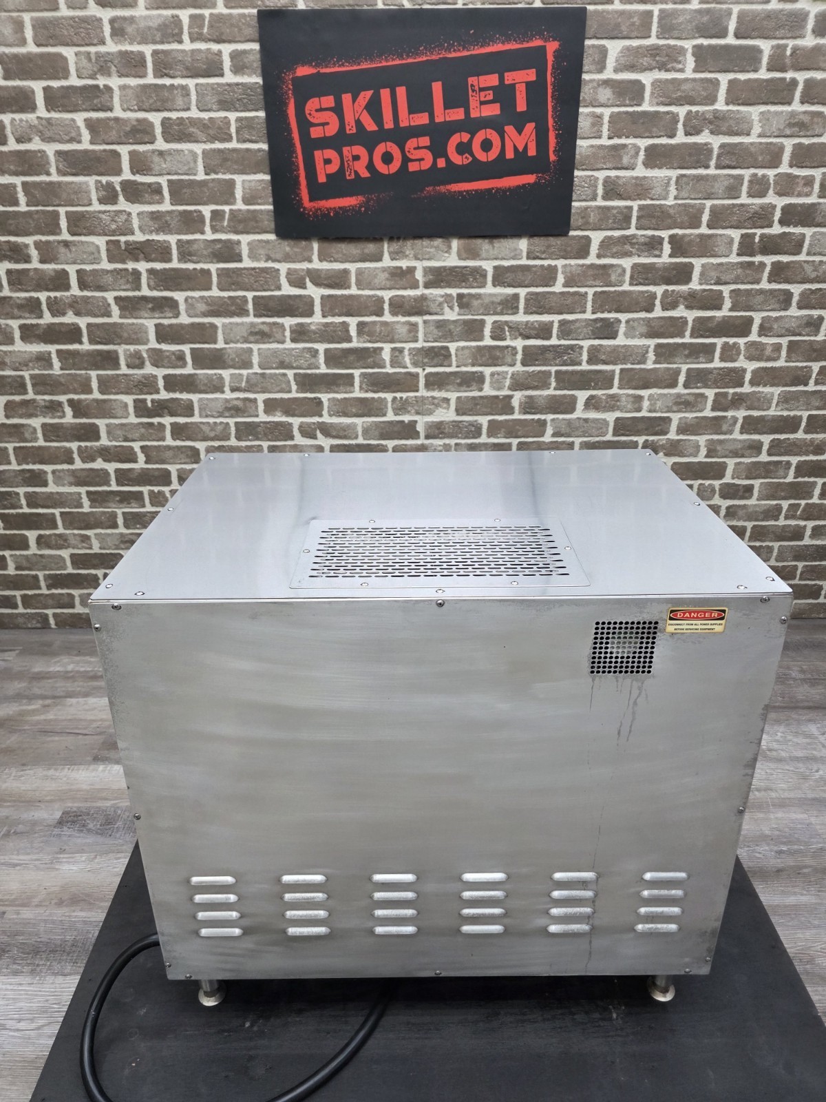 AutoFRY MTI-40C Double Basket 6 Gallon Automatic Self-Contained Ventless Fryer