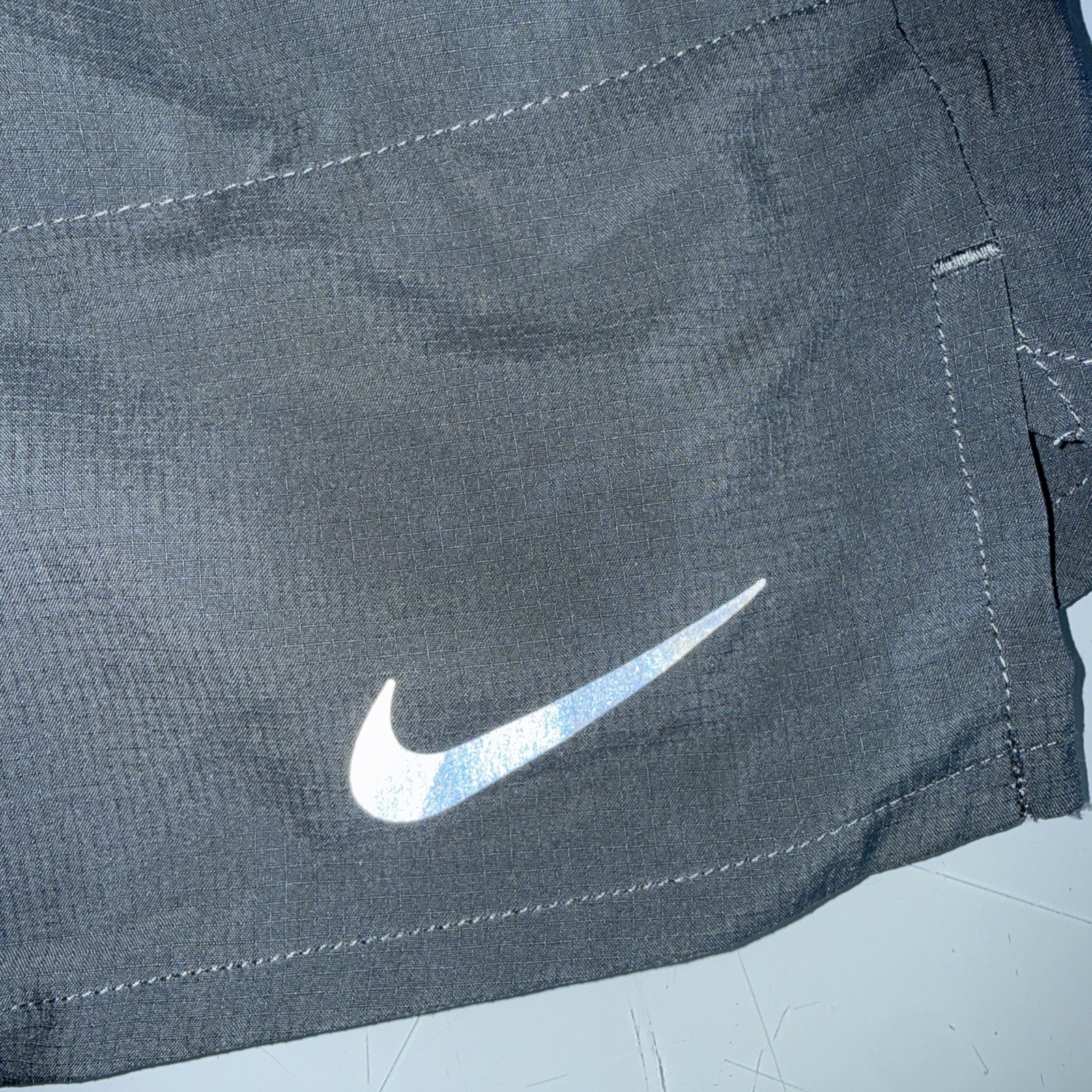 New Men’s M Nike Stride Running Lined 5” Inseam Dri-Fit Gray Workout Gym Shorts