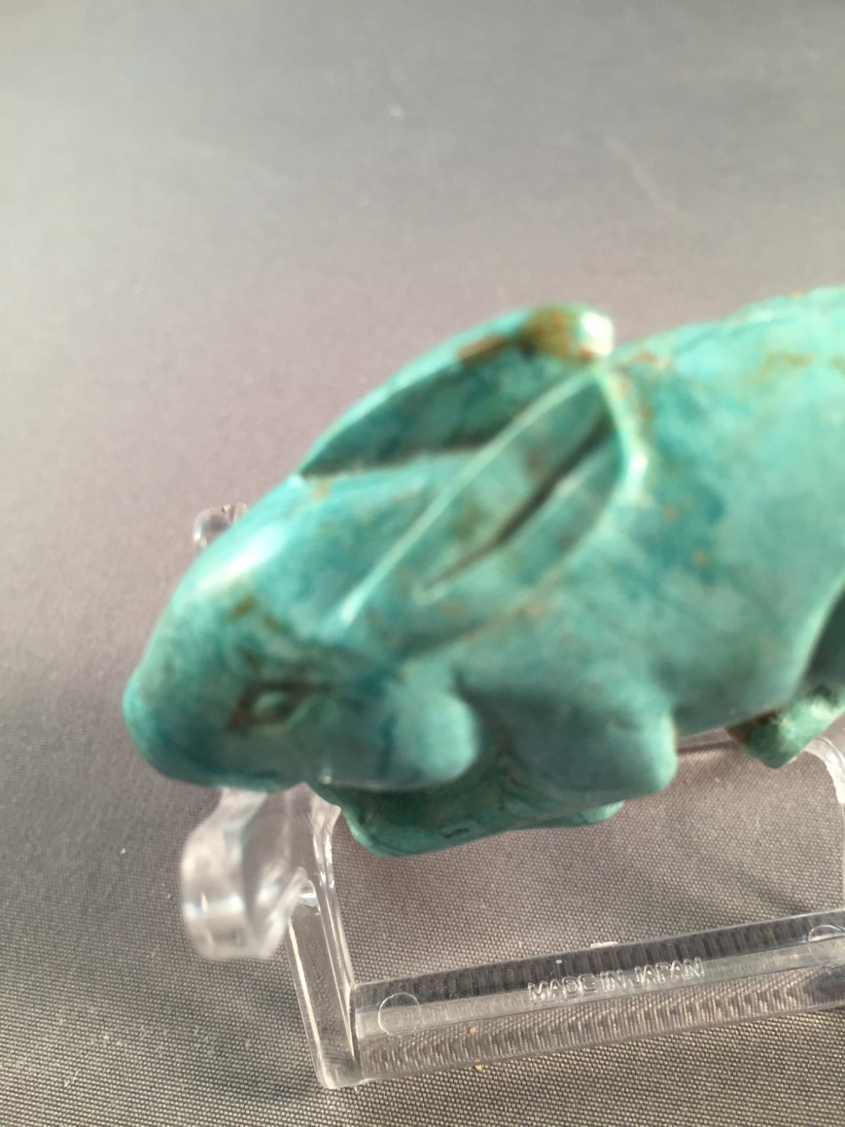 HAND CARVED TURQUOISE RABBIT