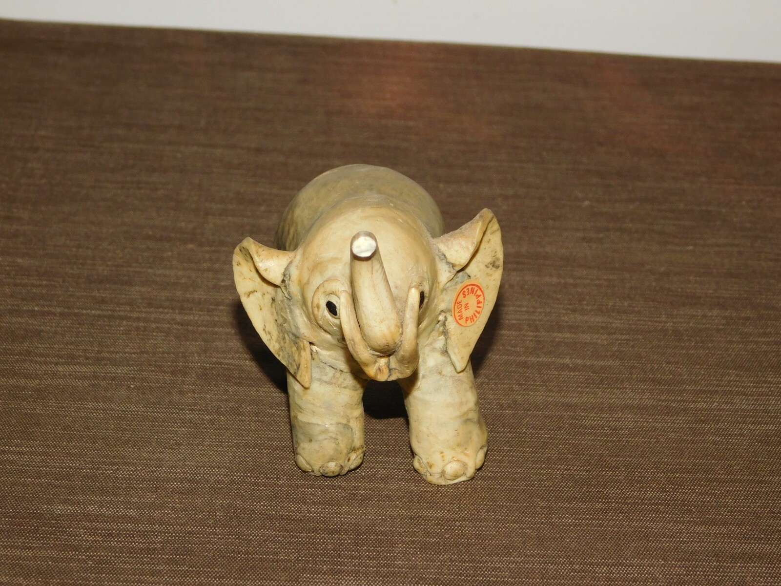 VINTAGE MADE IN PHILIPPINES CRUSHED OYSTER SHELL ELEPHANT *TAIL & TRUNK BROKEN*