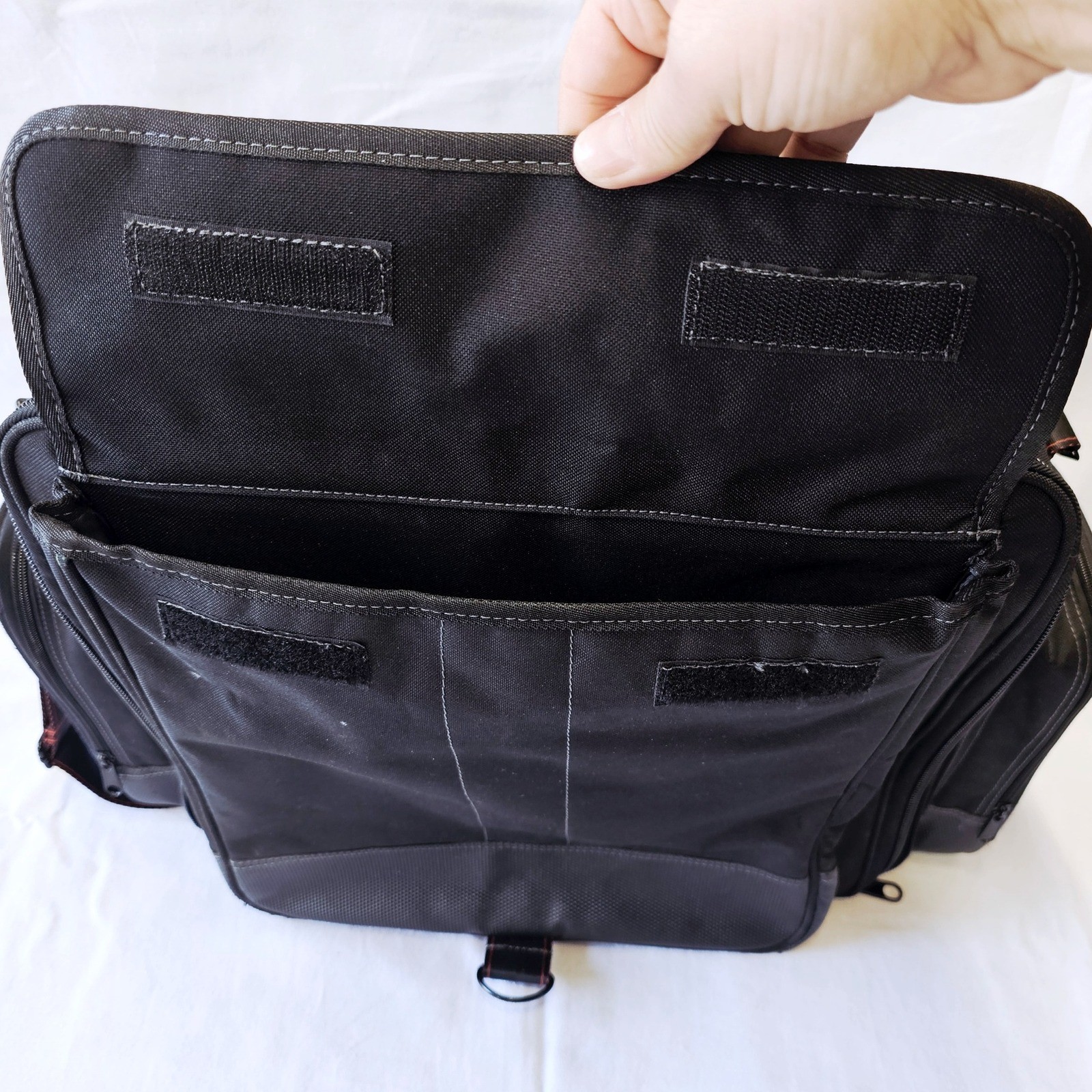 Gigskinz Backpack Unisex OS Black Red DJ Mixer Gear Case Damaged Zipper Pull Bag