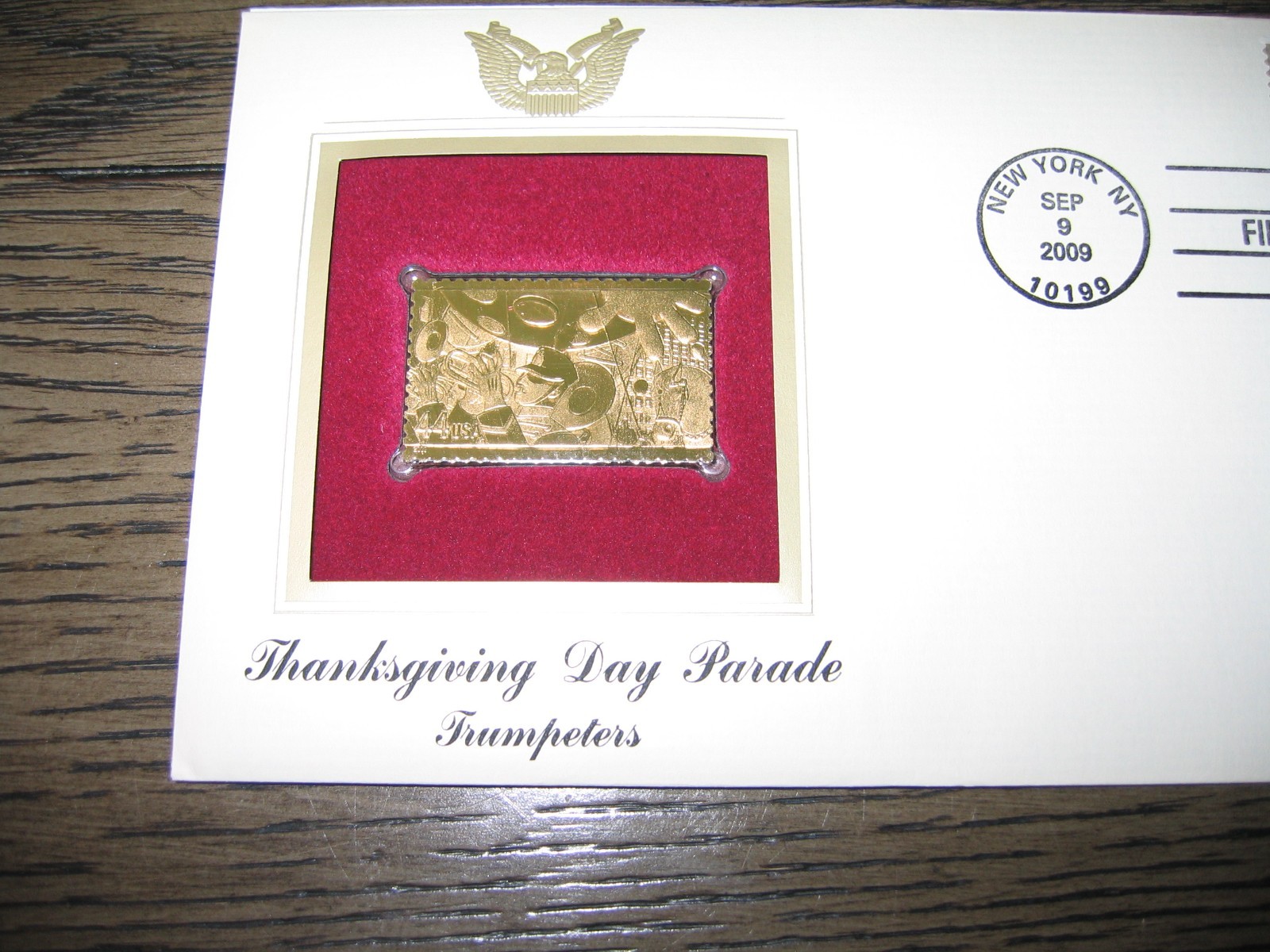 2009 Thanksgiving Day Parade Trumpeters GOLDEN Cover Replica Stamp