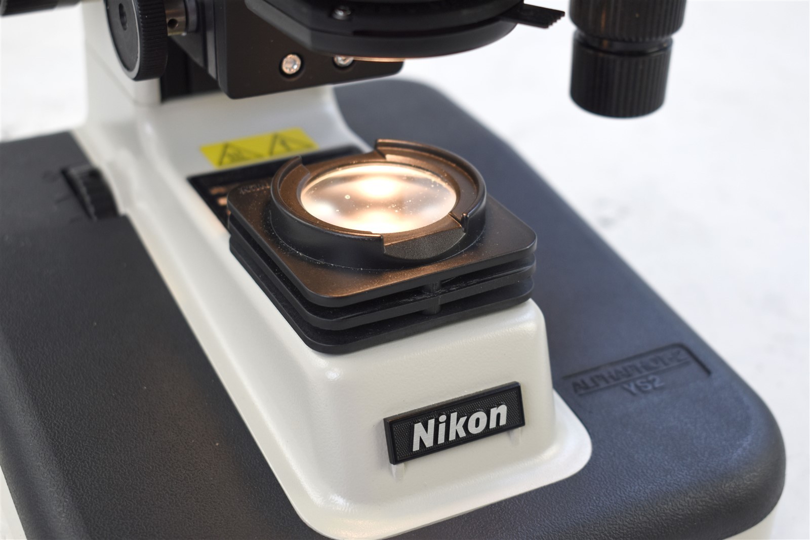 Nikon Alphaphot-2 YS2-H Binocular Microscope w/ 4 10 40 100 Objectives