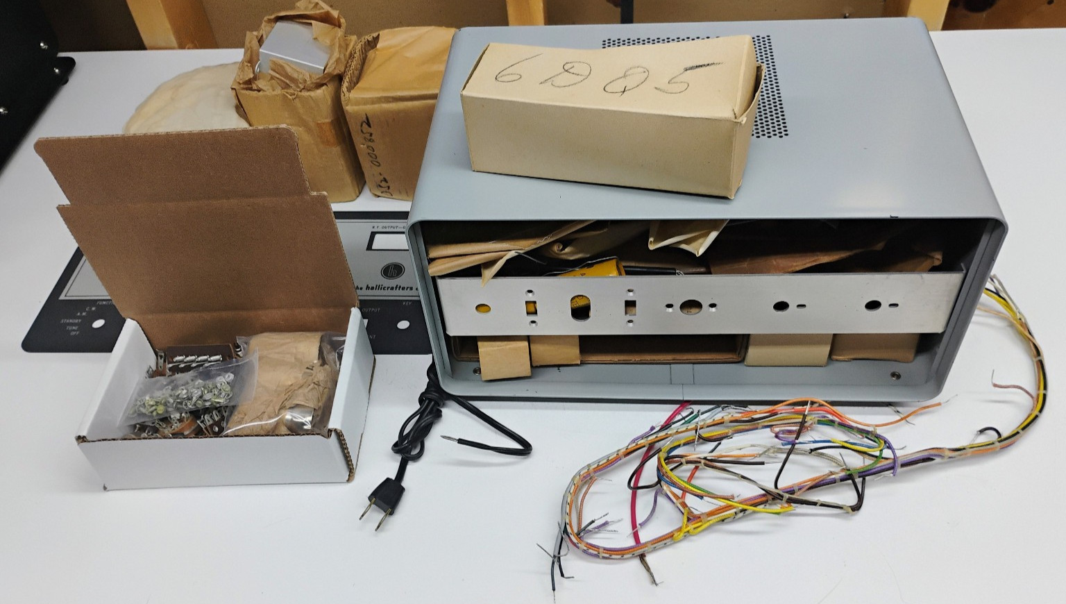 UNBUILT Halli-Kit HT-40K Transmitter. Rare, Vintage Hallicrafters Unbuilt Kit.