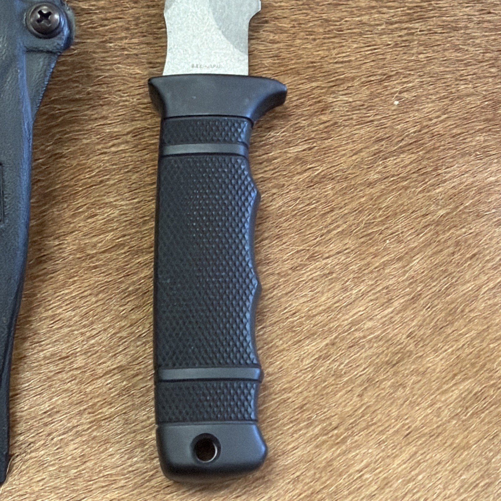 SEKI-JAPAN SOG SEAL PUP SATIN FINISH FIXED BLADE KNIFE