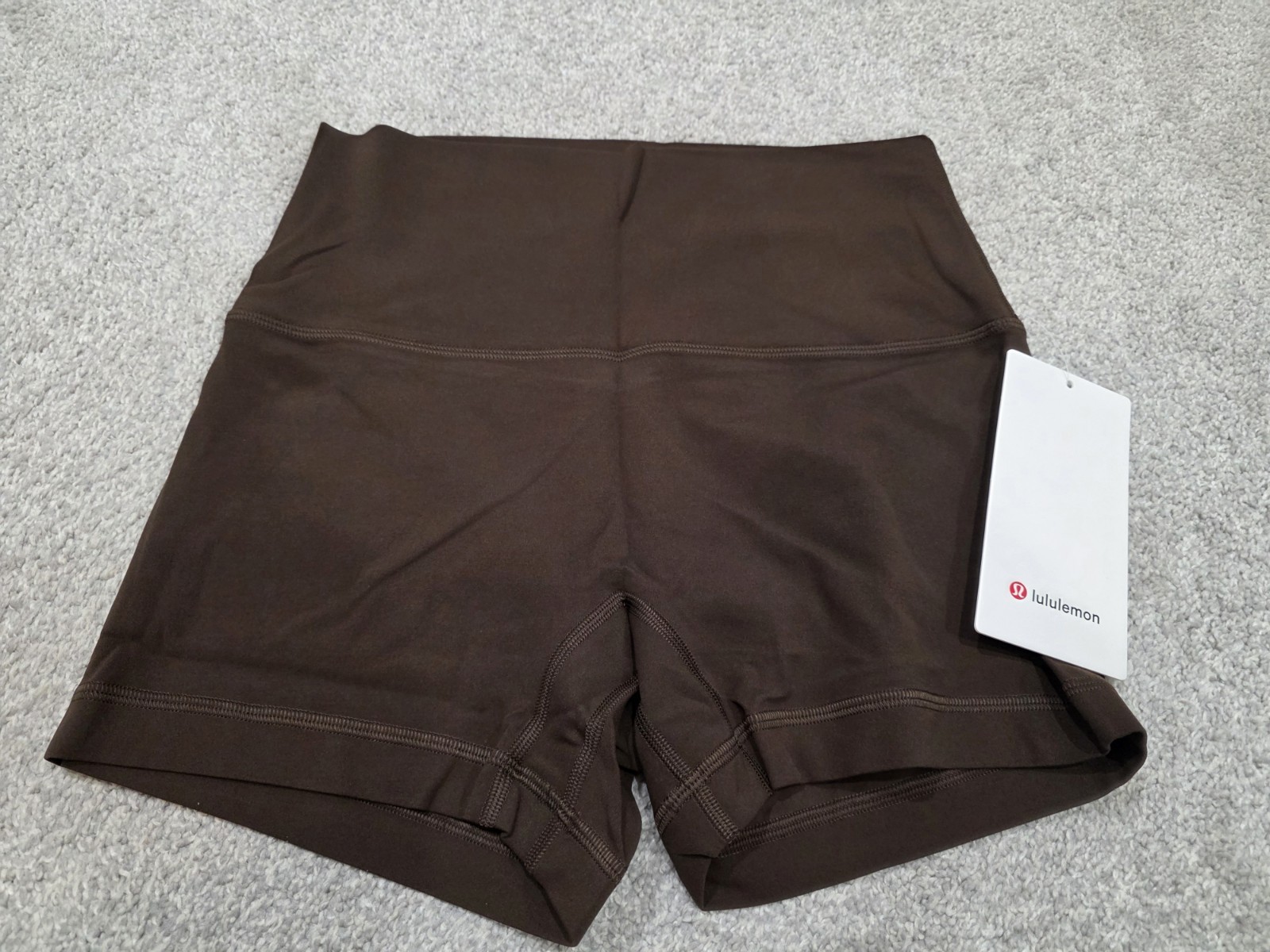 Lululemon Align No Line™ High-Rise Short 4" Size 8 Walnut Crunch