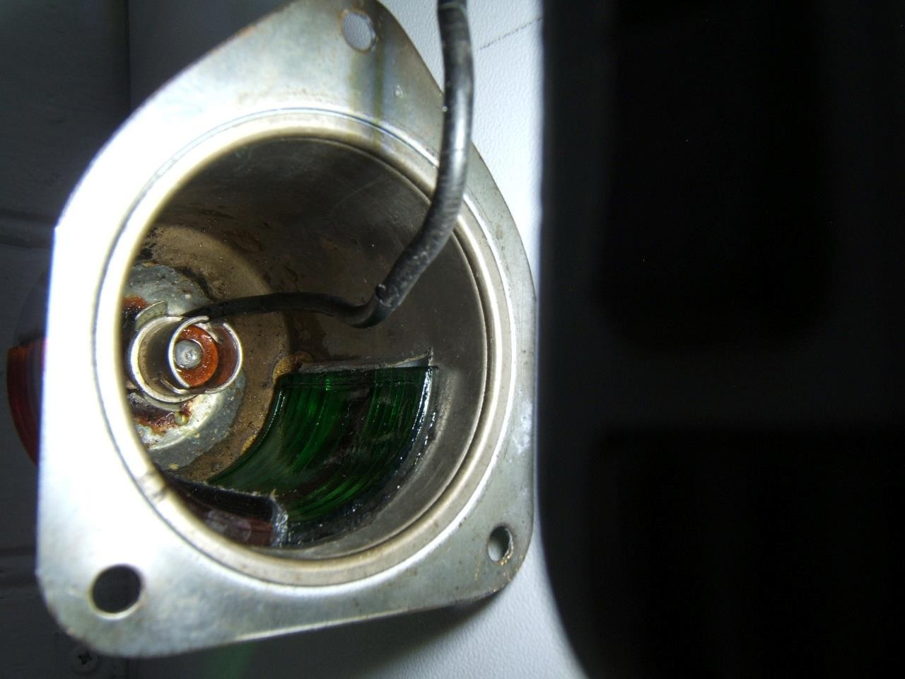 VINTAGE SMALL CHROMED RED & GREEN GLASS BOAT LIGHT NON-WORKING