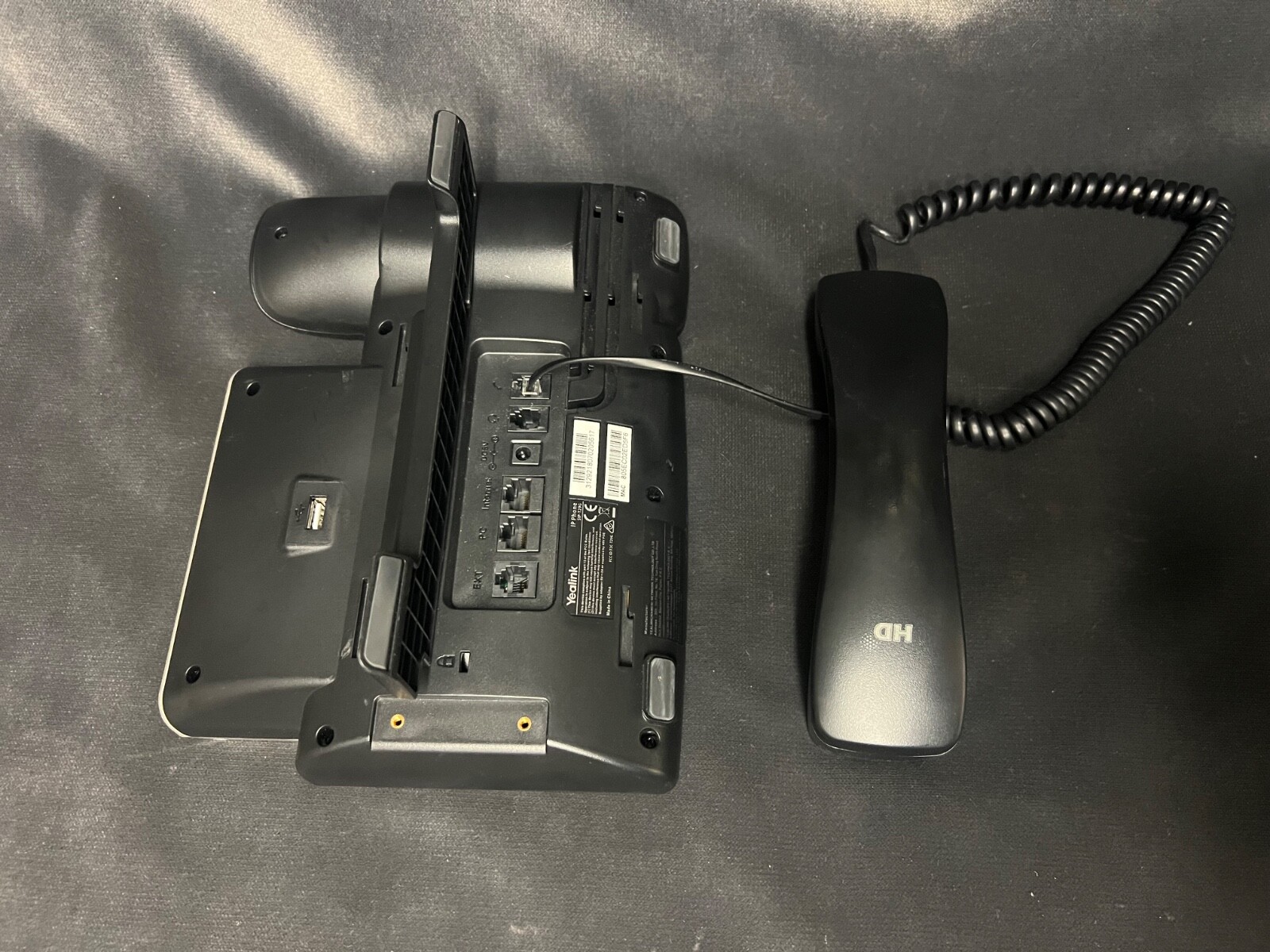 Yealink SIP-T29G Business Gigabit PoE Phone w/ Color LCD Display