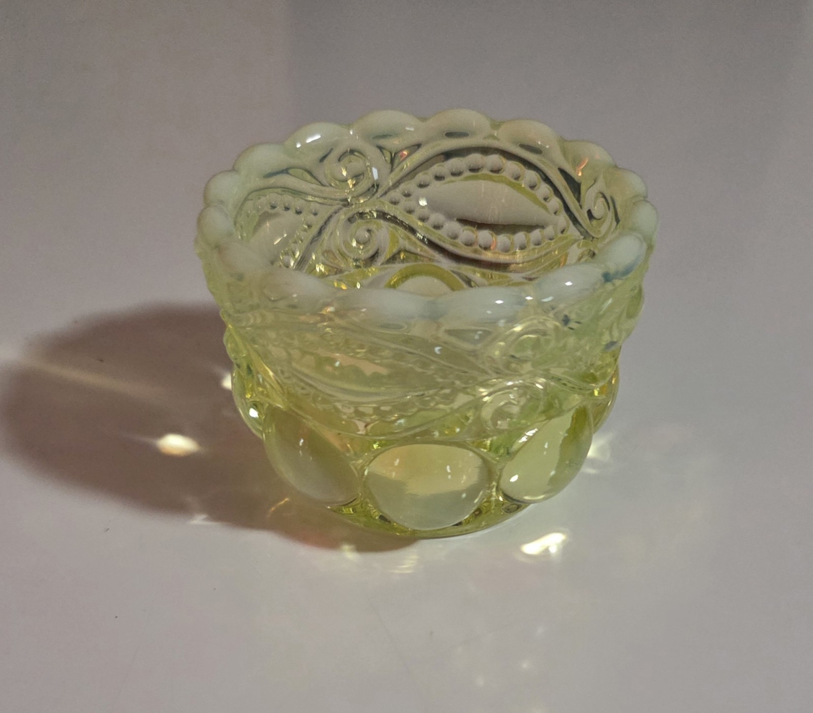 Mosser Opalescent Vaseline Yellow Eye Winker Salt Cellar~Rare Find~GLOWS~