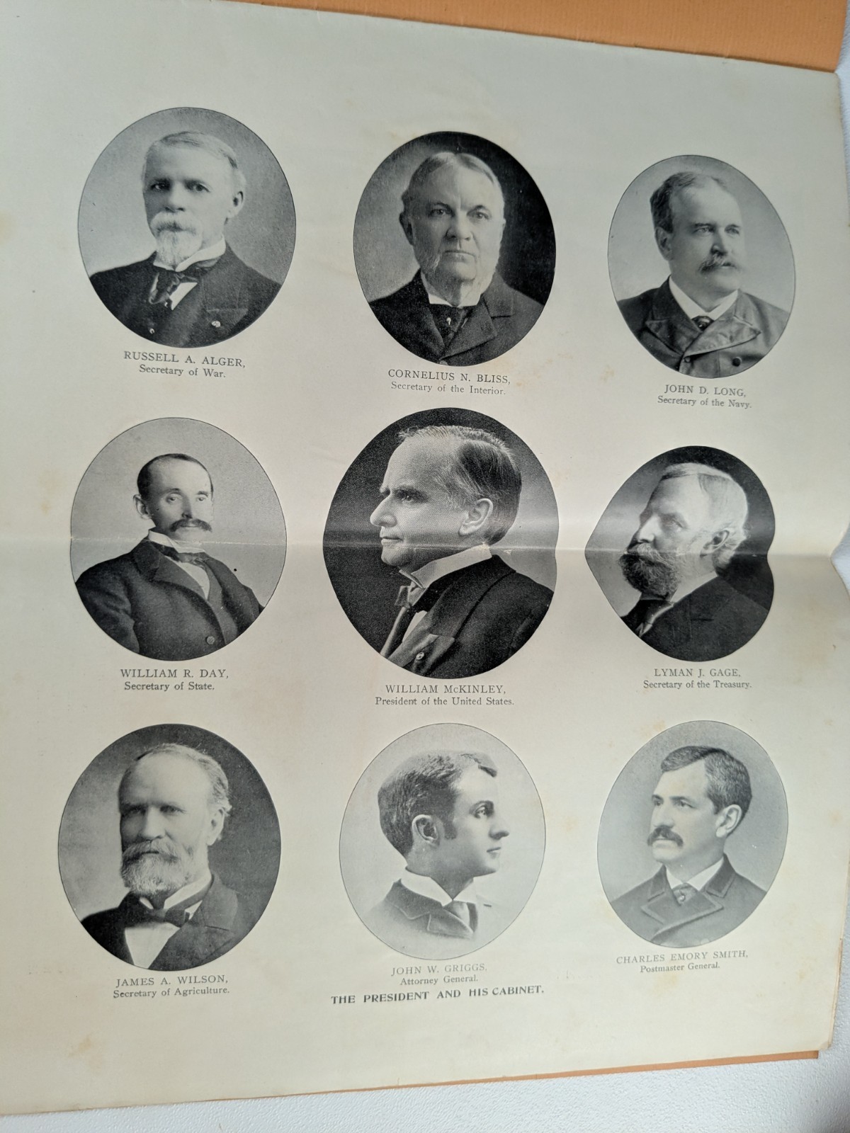 1898 - Uncle Sam's Navy Historical Fine Art Series 12 Booklet - B27