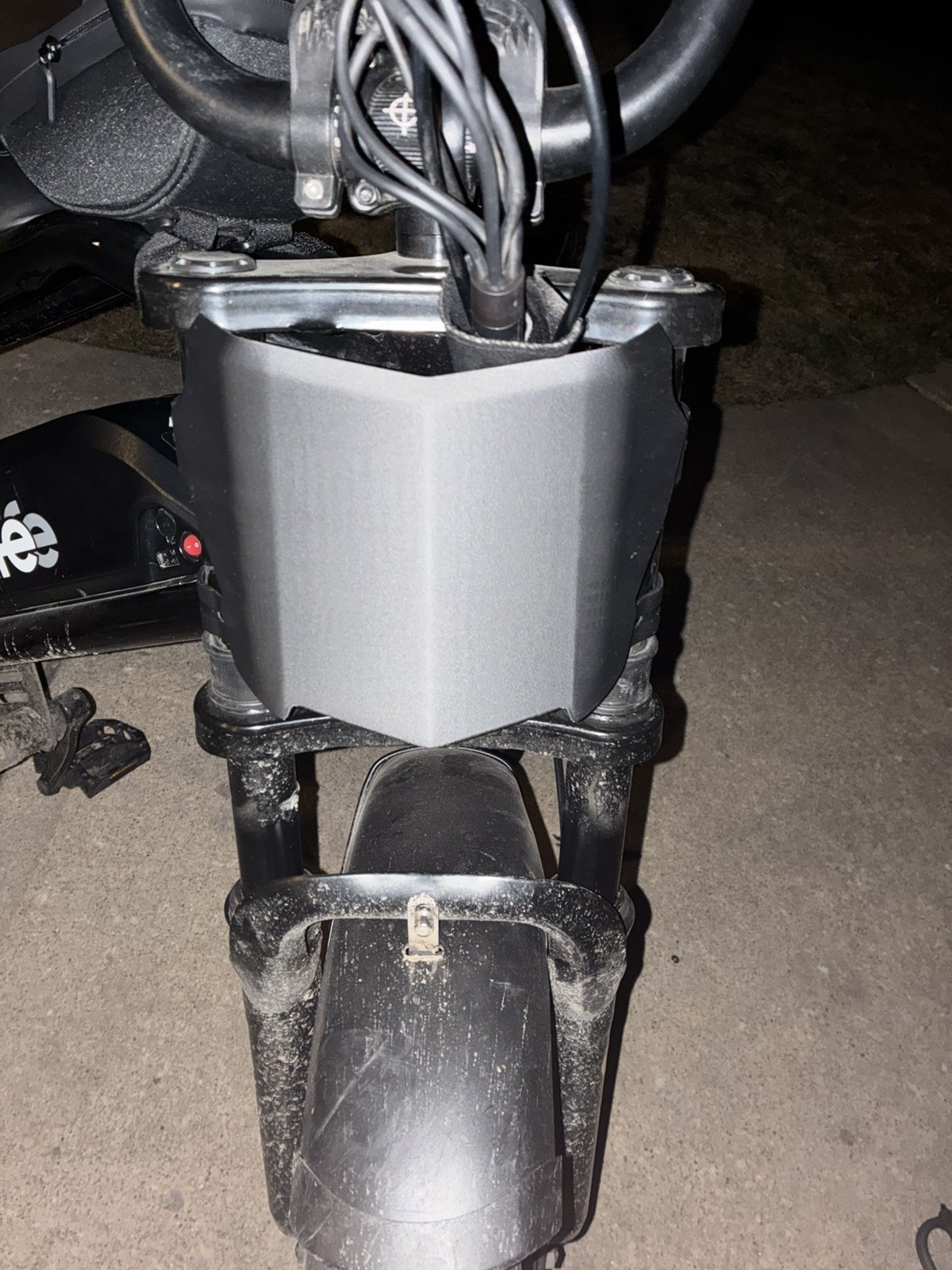 Motocutz Racing Plate Comparable With Most Bikes