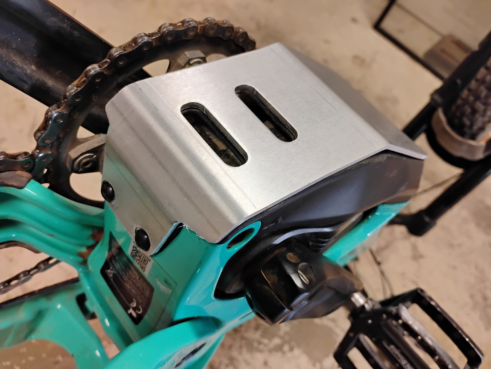 YT DECOY MK2 EP8 (Core Series) ALUM MOTOR GUARD