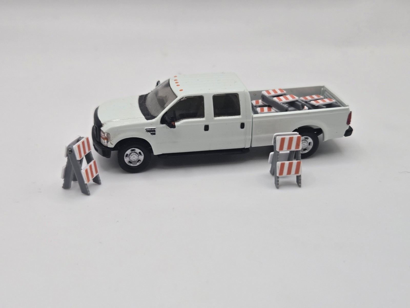 1/87 Scale Folding Type II Barricades *6 Pack*