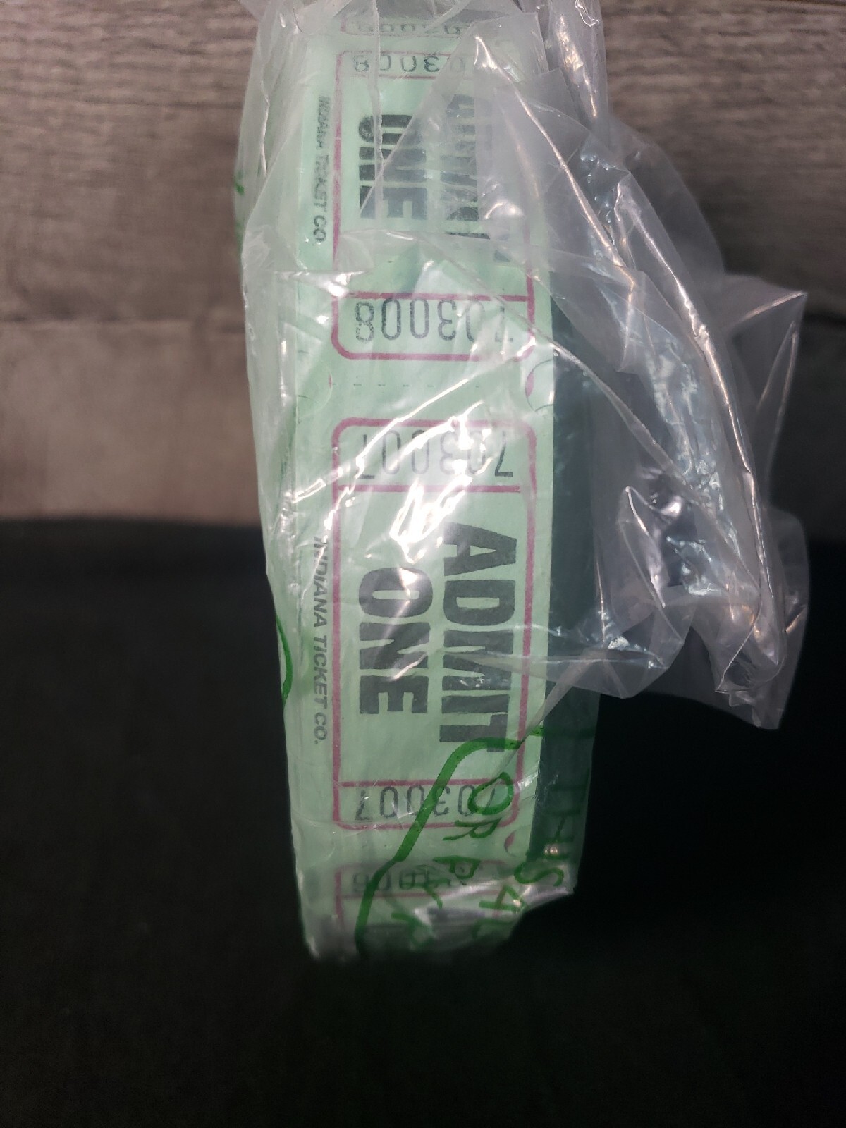 Admit One Roll of 2000 Tickets Raffle Fair Carnival Movie Green Tickets