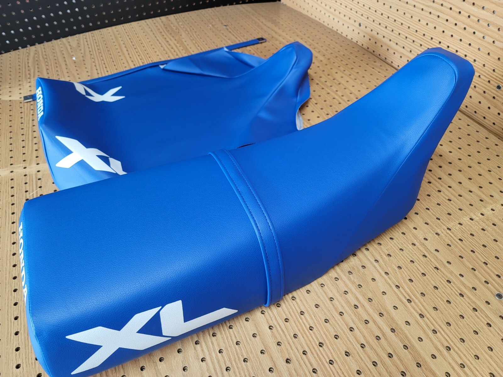 XL350R SEAT COVER FIT HONDA XL350R 1984 TO 1985 MODEL + STRAP (H*-416)