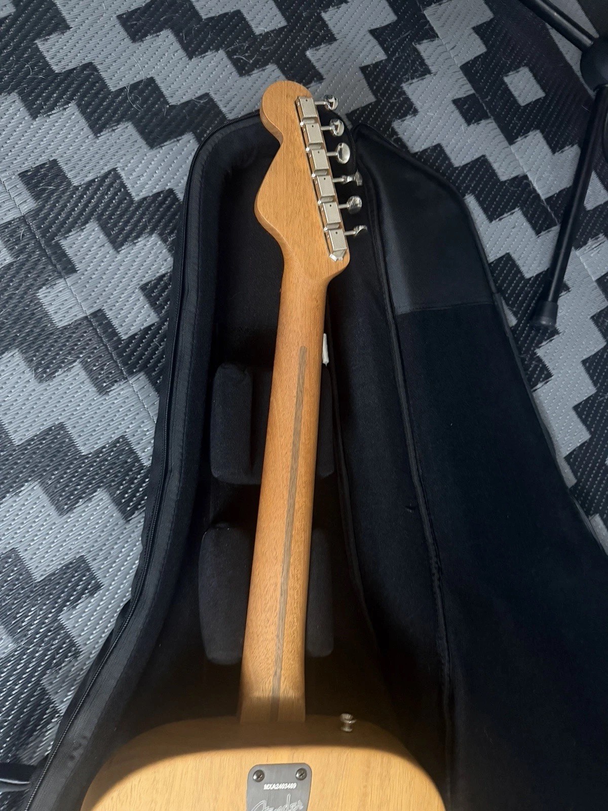 Fender Highway Series Dreadnought Walnut Top