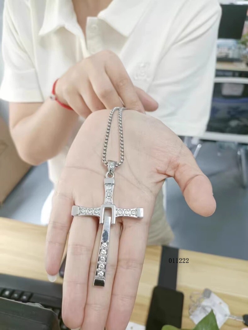 Men's Pure Silver Necklace Vin Diesel Cross Hip-hop Men's Pendant Necklace Gift
