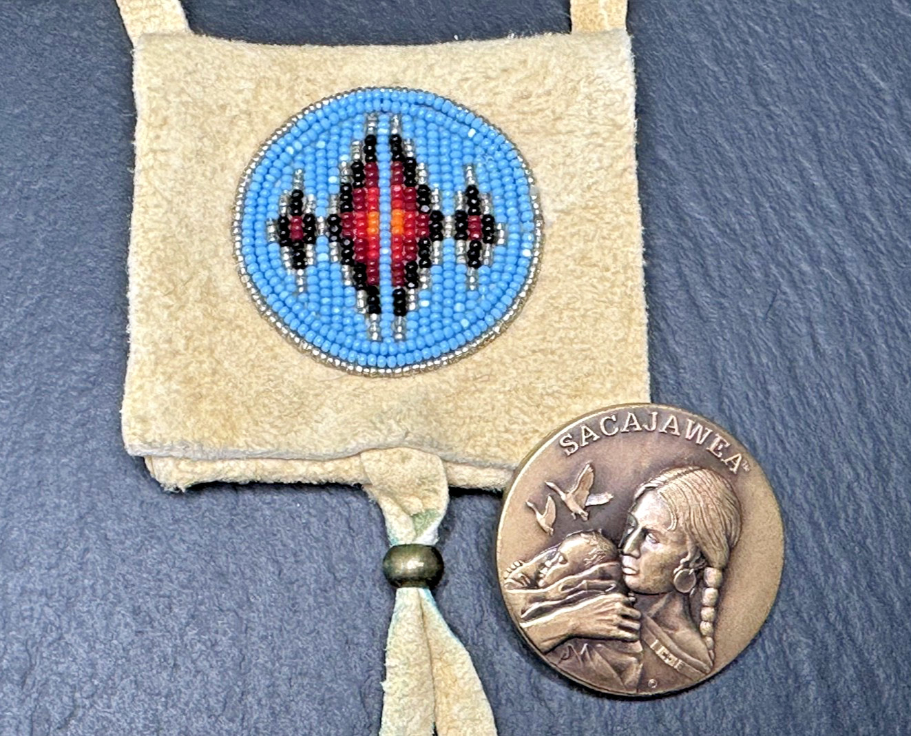 VERY RARE 2003 SACAJAWEA 1.5" MACO BRONZE PEACE MEDAL & MONTANA SUEDE POUCH M871