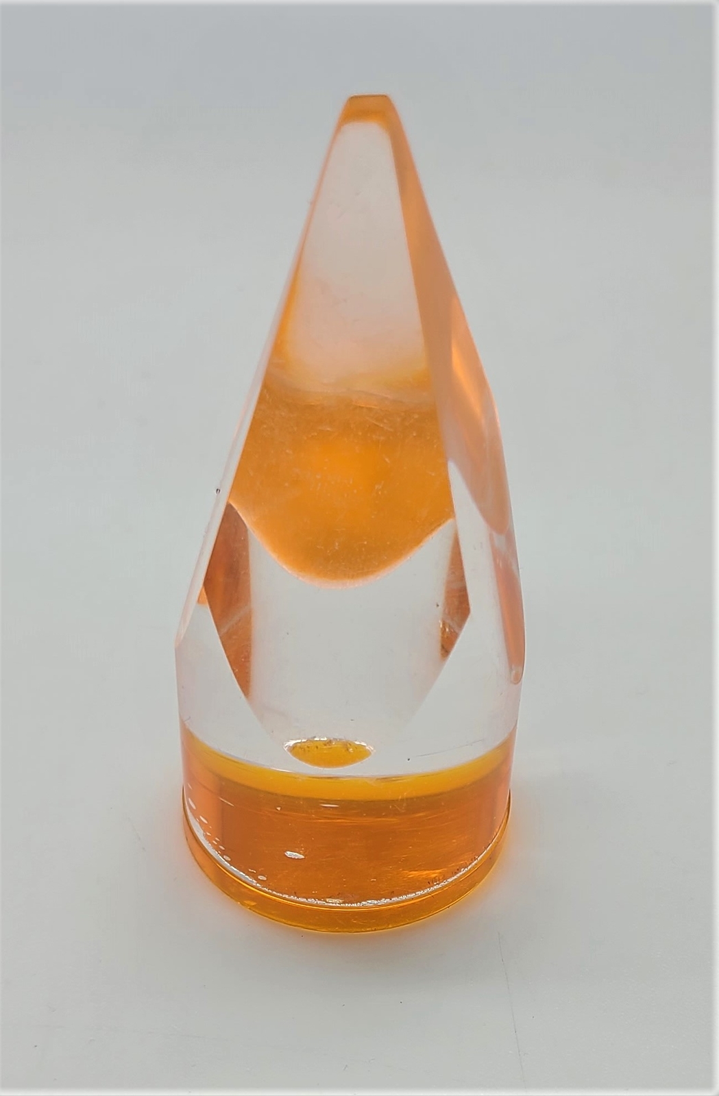 Diamond Shaped Yellow Colored Acrylic Casino Roulette Marker NEW Free Shipping *