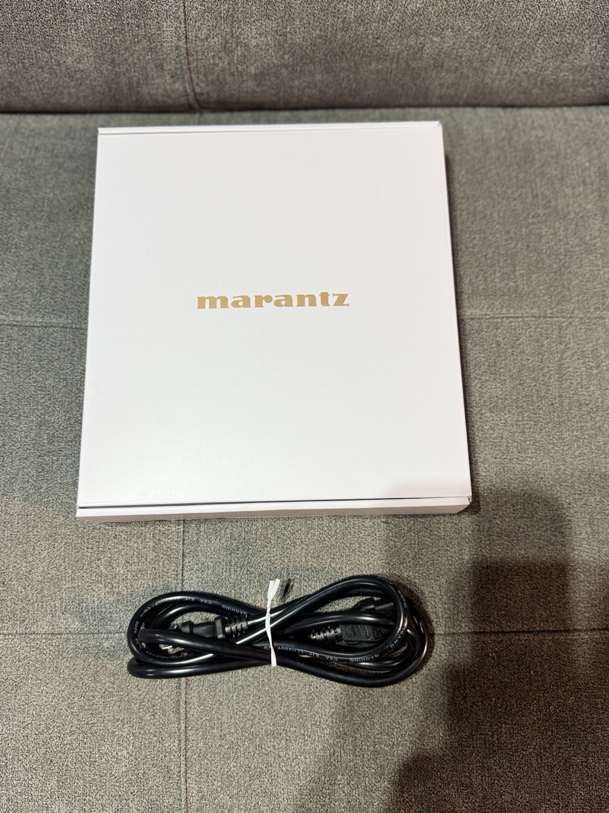 Marantz Model 50 Stereo Integrated Amplifier - Black - Excellent Condition!!