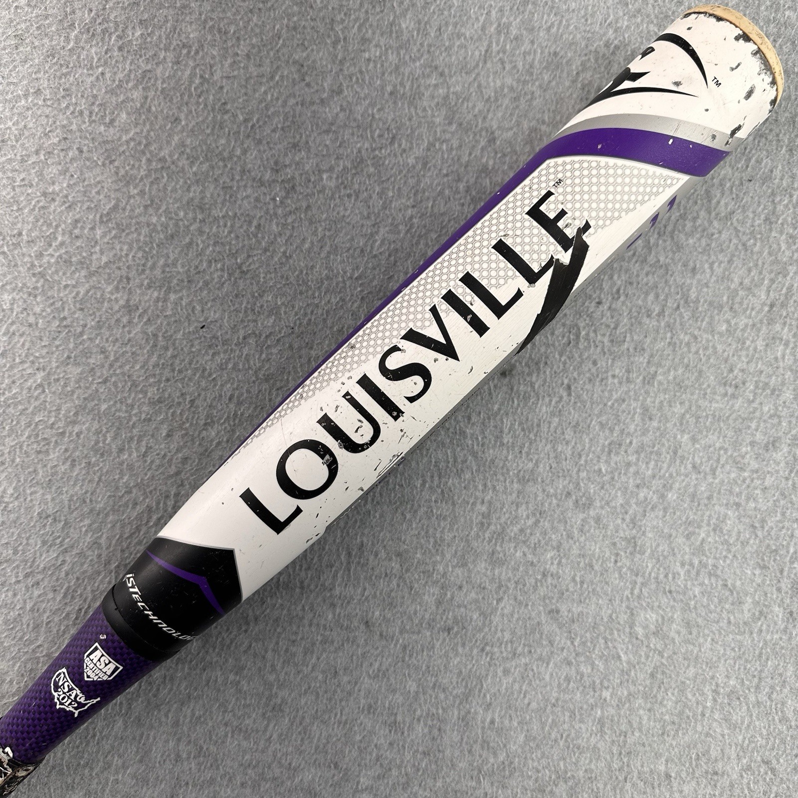 Louisville Slugger XENO FPXN151 30" 20oz (-11) Fastpitch Softball Bat Two Piece
