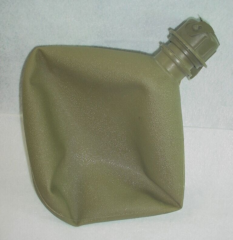 CANTEEN 2 QT QUART & 2QT OD COVER CARRIER US Military Army NO STRAP VGC