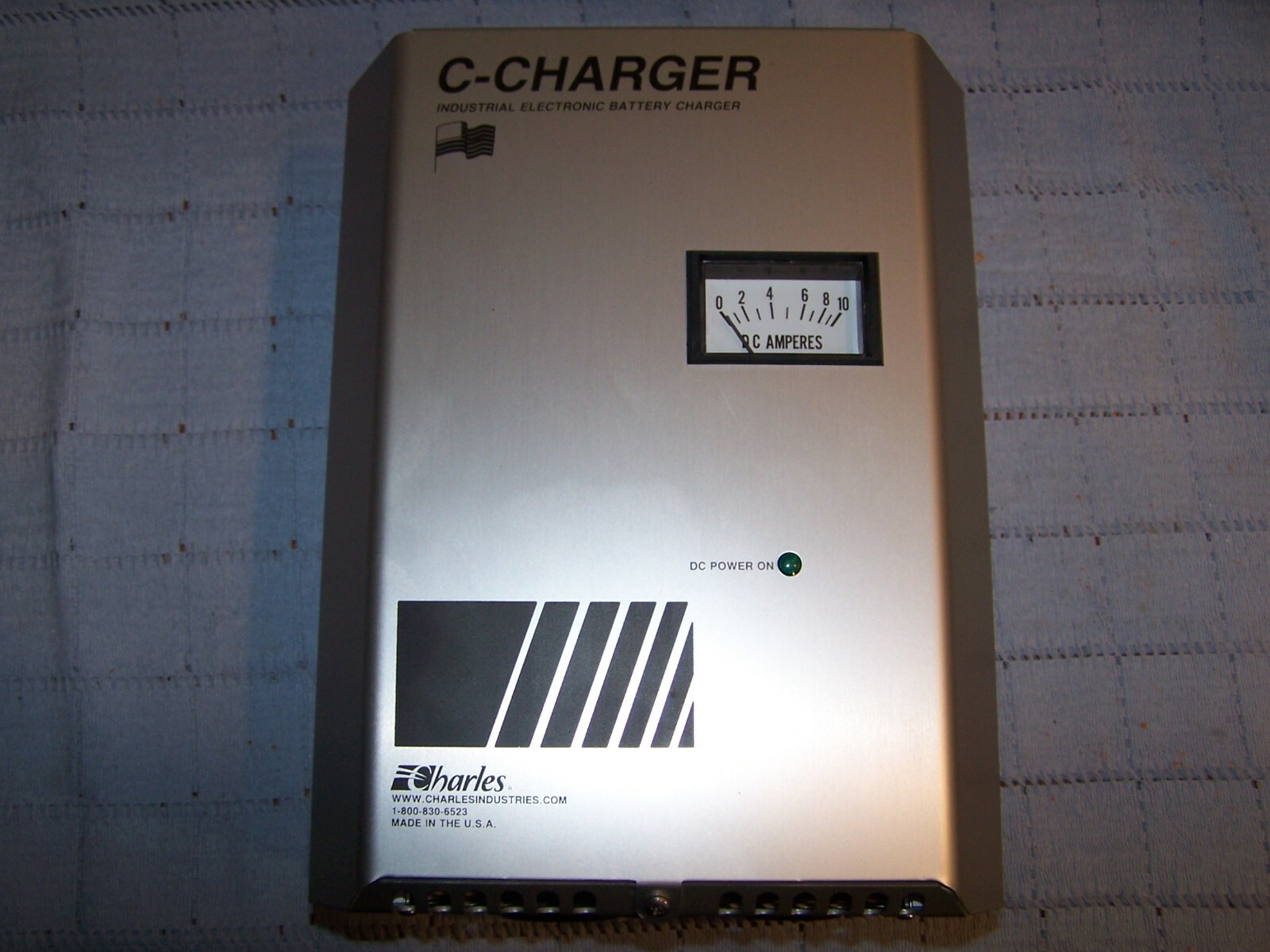 Charles Industries Generator Battery C Charger 24 Volt DC 120 Volt AC 10 Amps