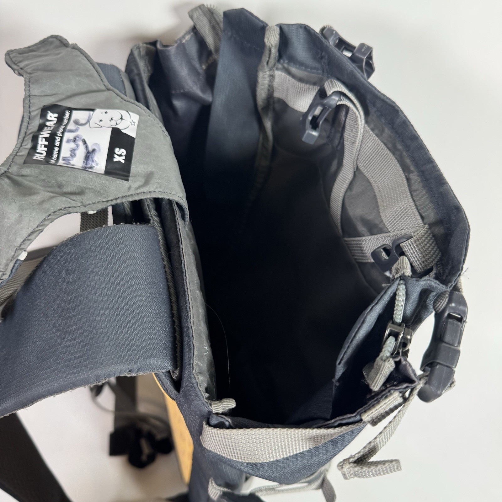 Ruffwear Hitch Hiker XS Basalt Gray Dog Carrier Backpack Mesh Padding