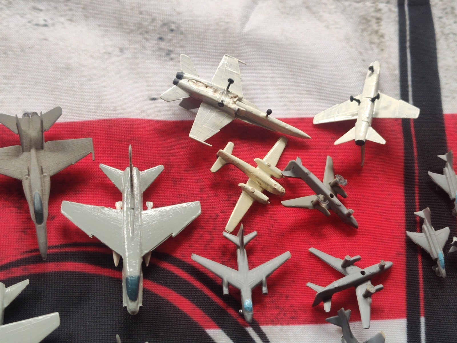 Lot Of 125+ Mini Built Model Airplanes For Aircraft Carriers Plastic 1/2"-2"Long