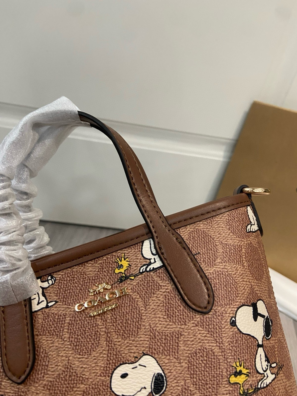 NTW Coach X Peanuts City Mini Tote BagSignature Canvas Snoopy Print CBS83 Outlet