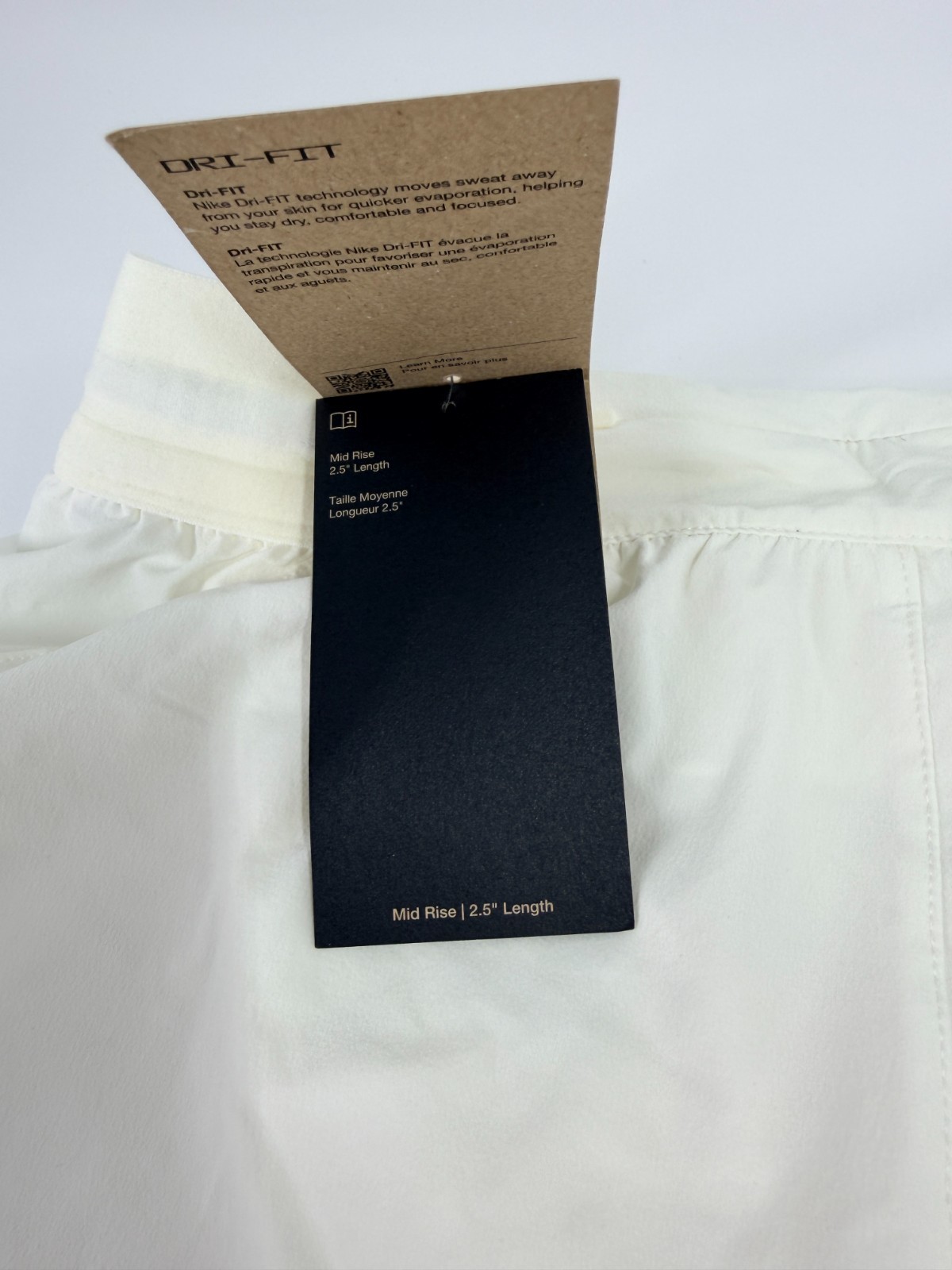 Nike Swift Dri FIT Mid Rise 2.5" Lined Running Shorts Womens Size M HQ0638-133