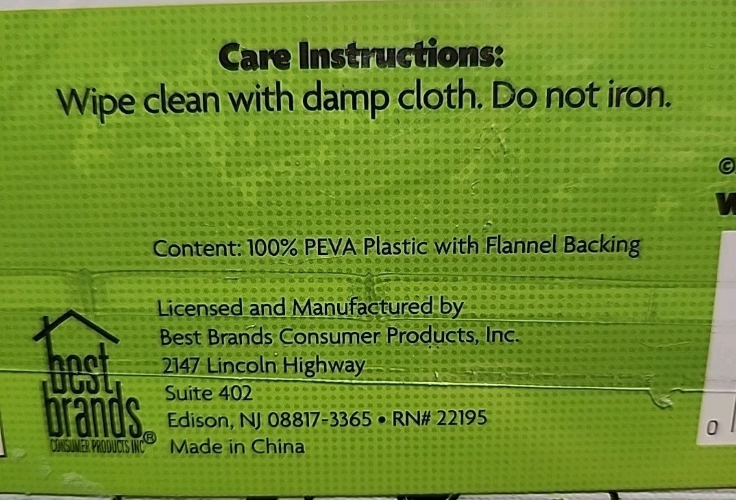 Peanuts Snoopy Easter Tablecloth 60x84