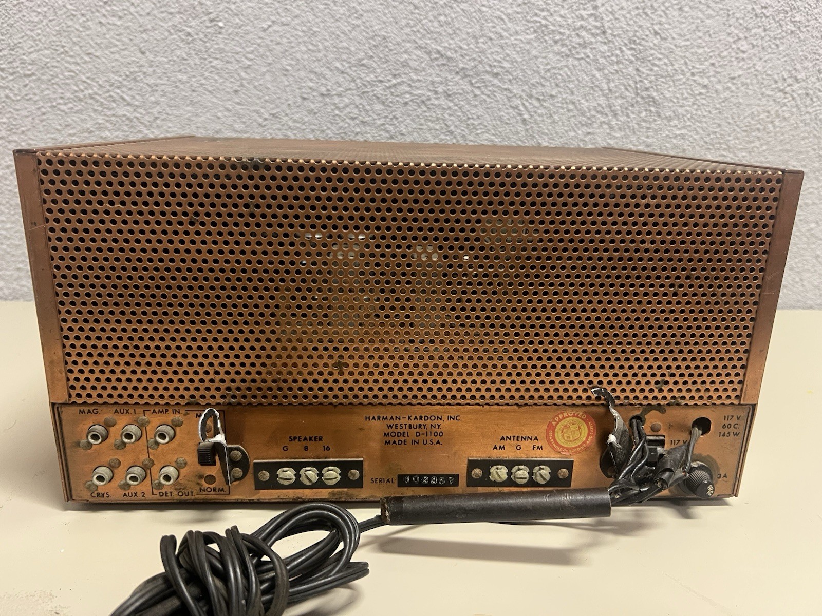 HARMAN KARDON D-1100 Tube Receiver For Parts Or Repair