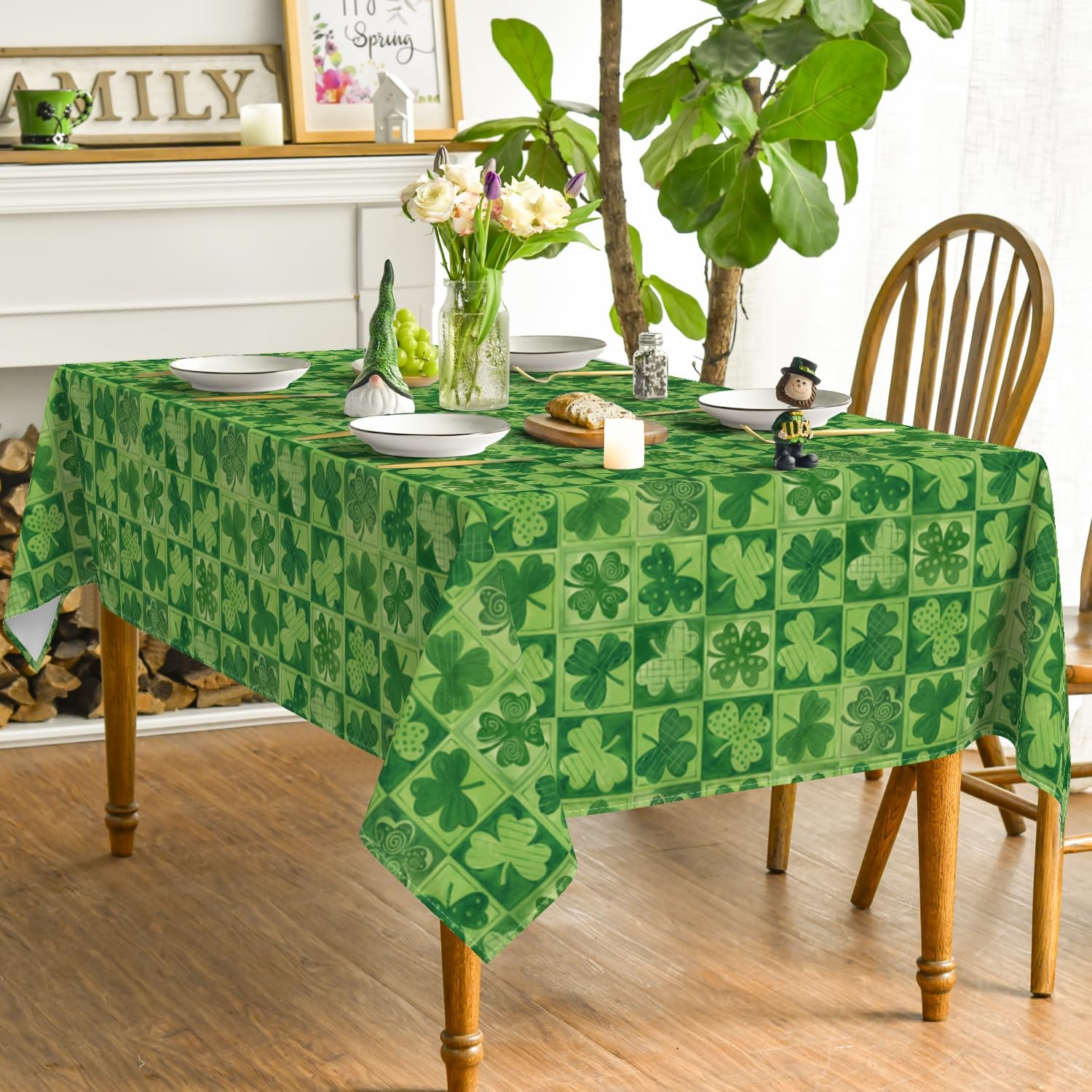 St. Patrick's Day Tablecloth 52×70 Inch Rectangular, Green Shamrock Buffalo Pla