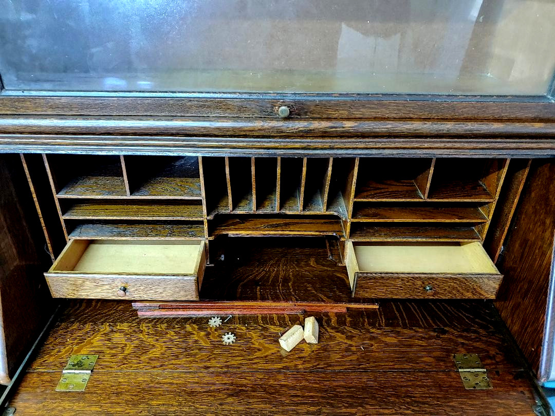 FANTASTIC MACEY QUARTER SAWN OAK BARRISTER BOOKCASE W/ DROP FRONT DESK W 2 DRAWS