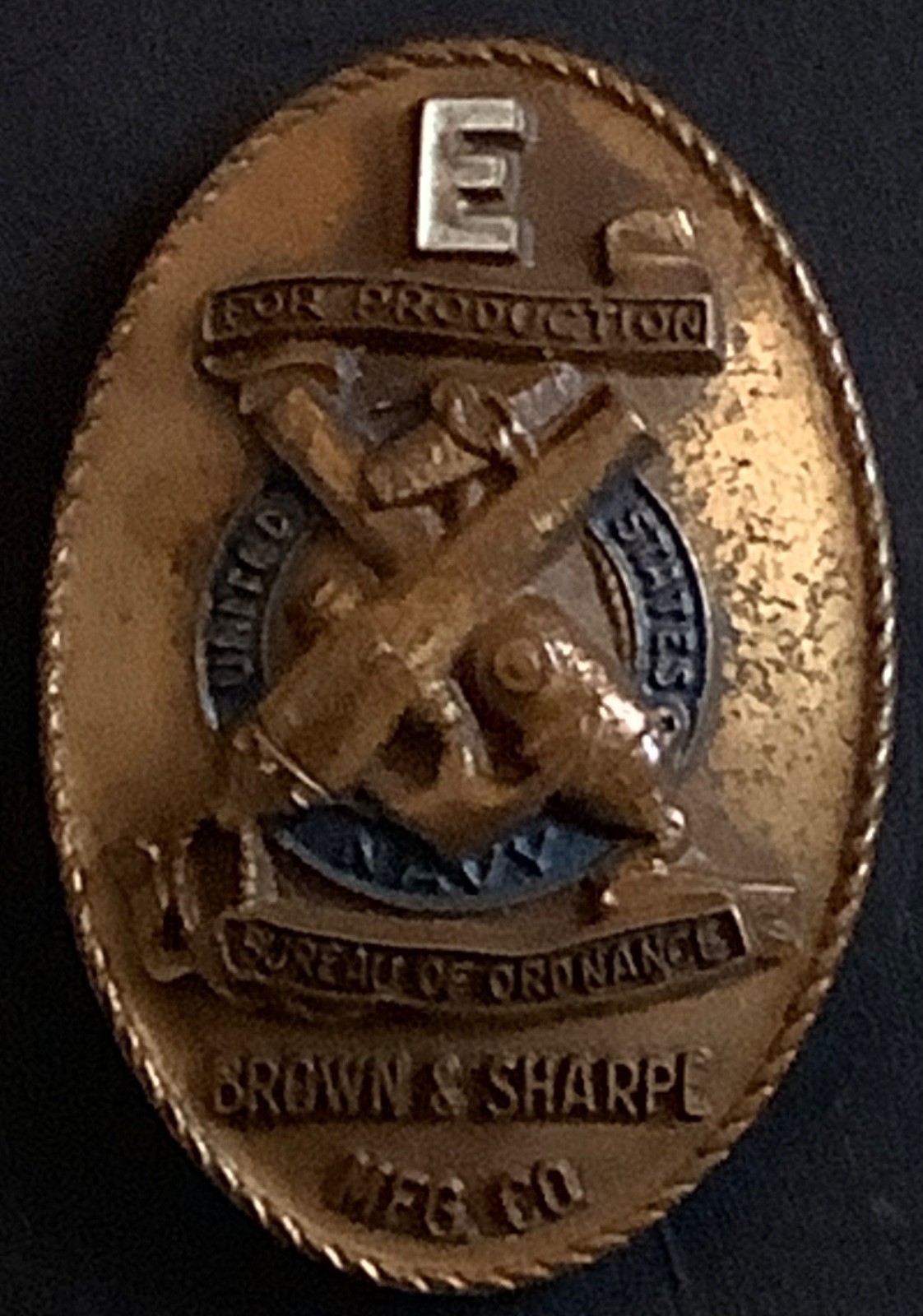 WWII US Navy Award to Brown & Sharp for their contribut to war effort, lapel pin