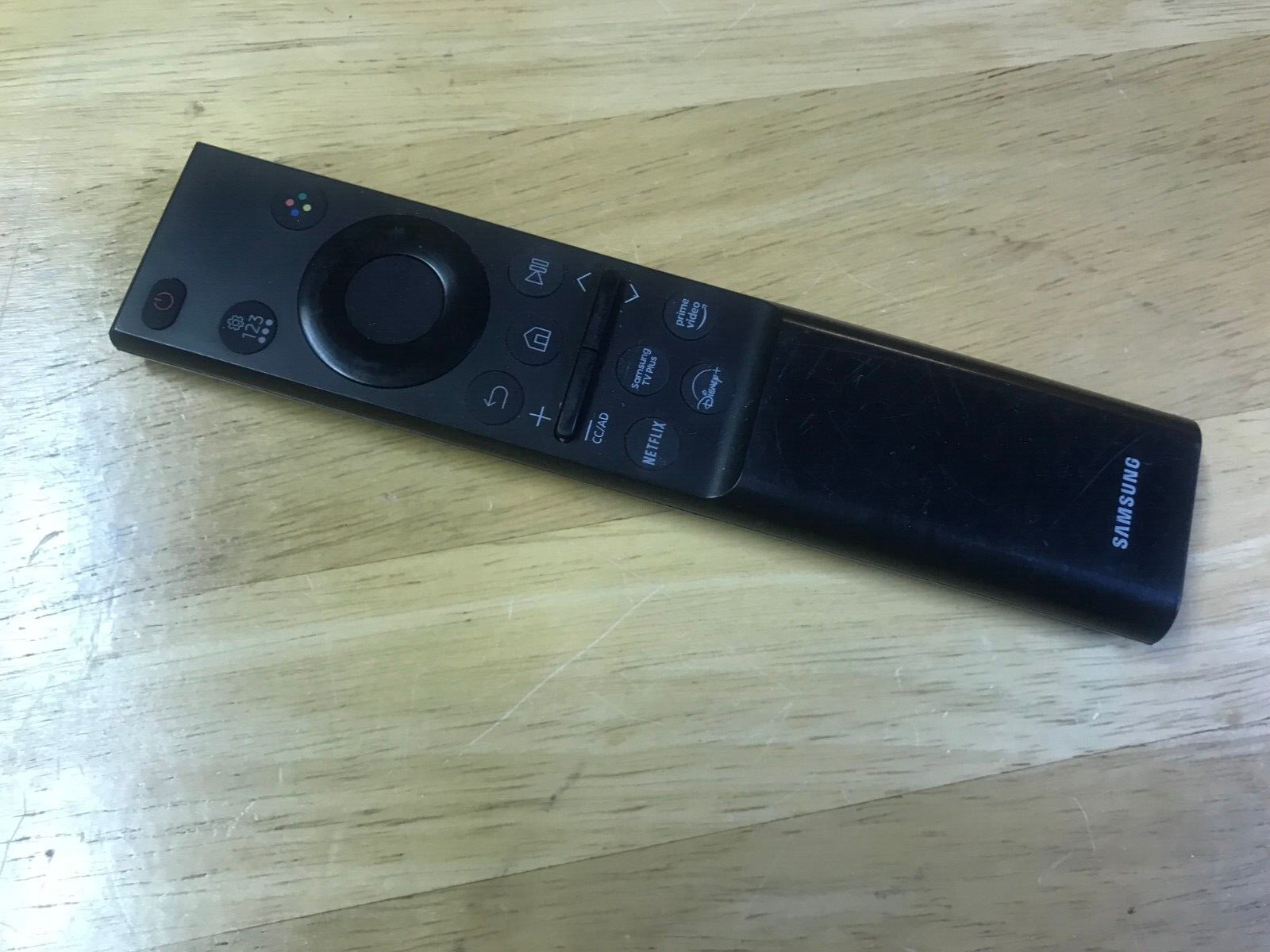 Samsung BN59-01388A OEM Remote *** Scratched ***