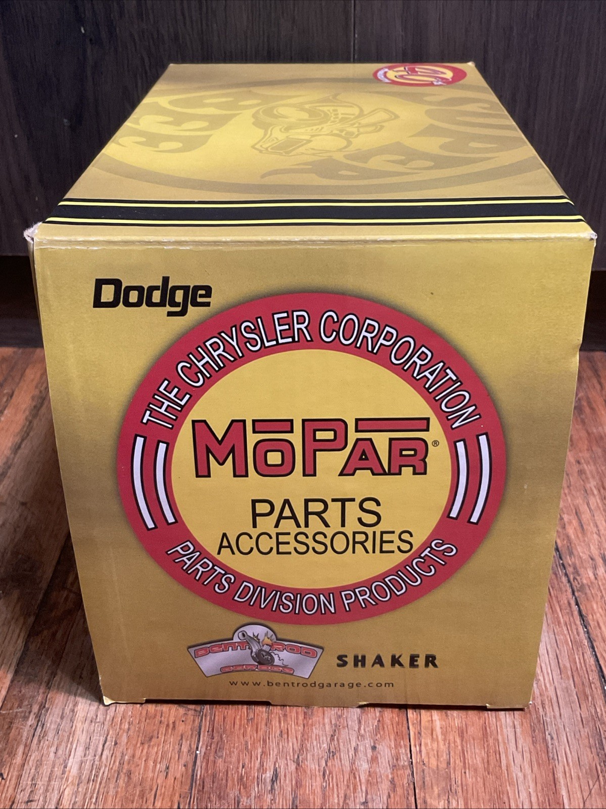 New Dodge Super Bee Bobblehead Panther Pink Bent Rod Garage Shaker Mopar