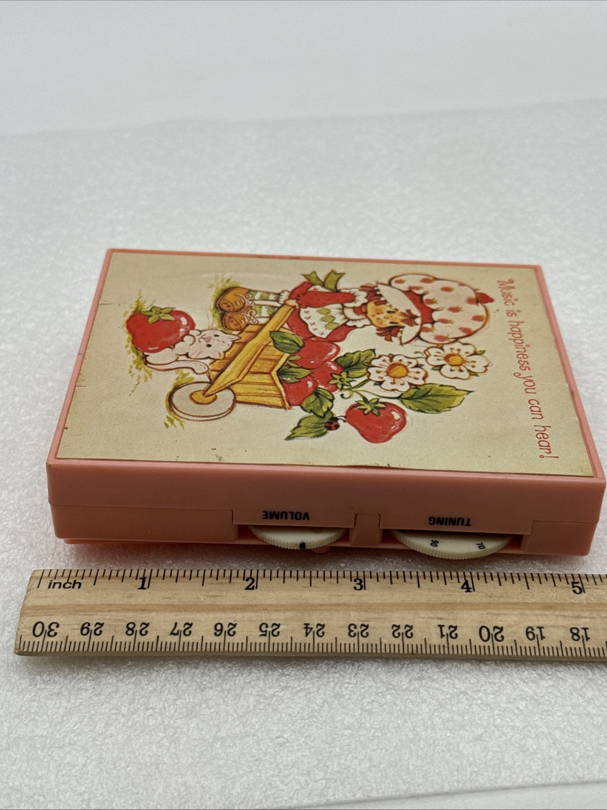 Vintage 1982 American Greetings Strawberry Shortcake Novelty AM Radio Works