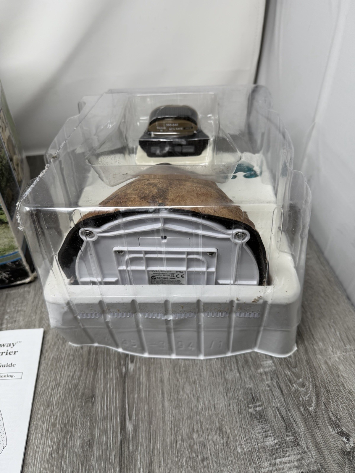 PetSafe Pawz Away Wireless Rock Outdoor Dog Fence Barrier PWF00-11923 OPEN BOX