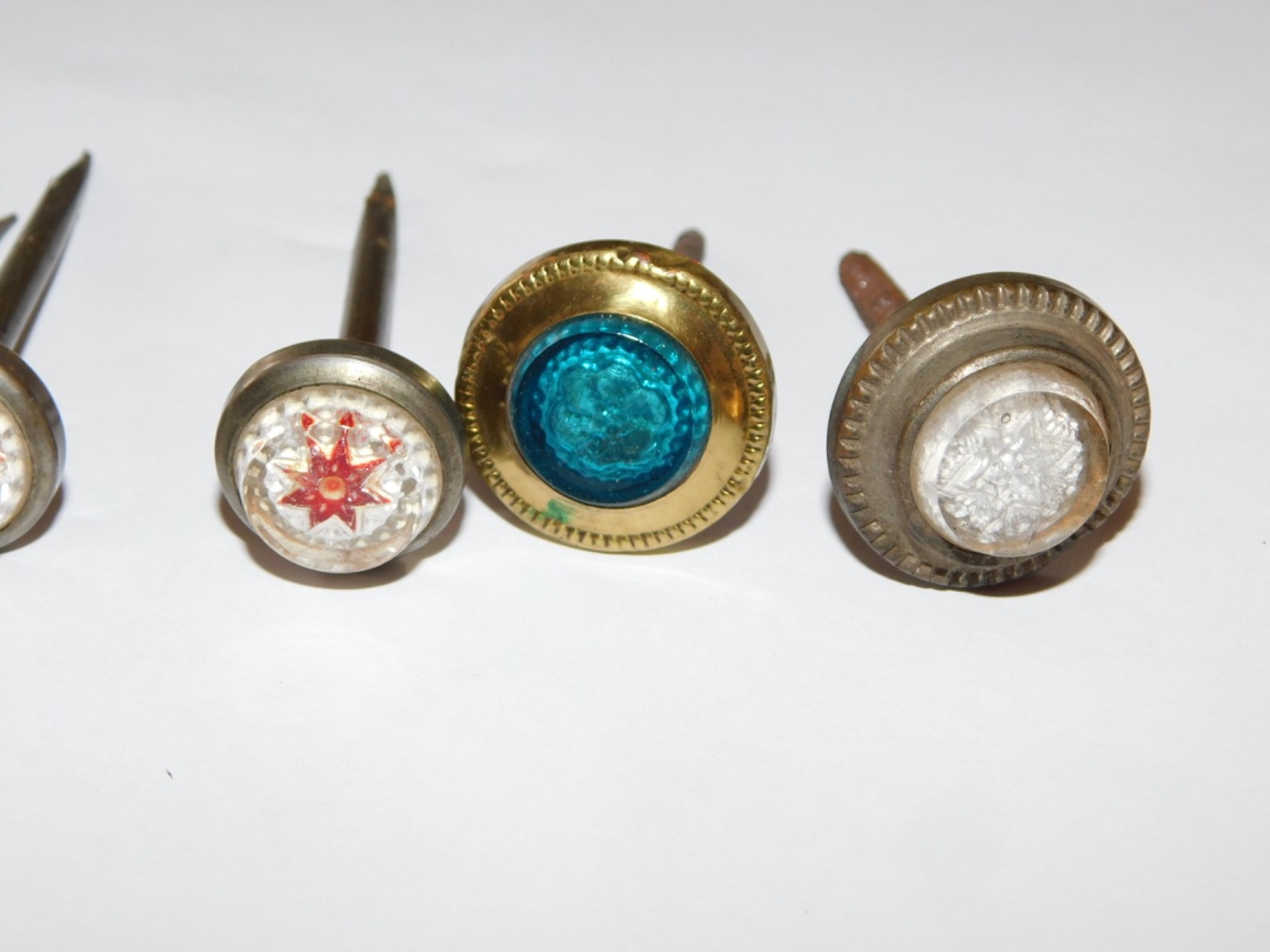 5 VINTAGE VICTORIAN SULFIDE GLASS PICTURE FRAME HANGER DECORATIVE NAILS