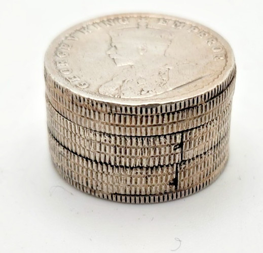 Indian Colonial 1918-25 Rupee Coin Silver Coin Pill Box George V King .917%