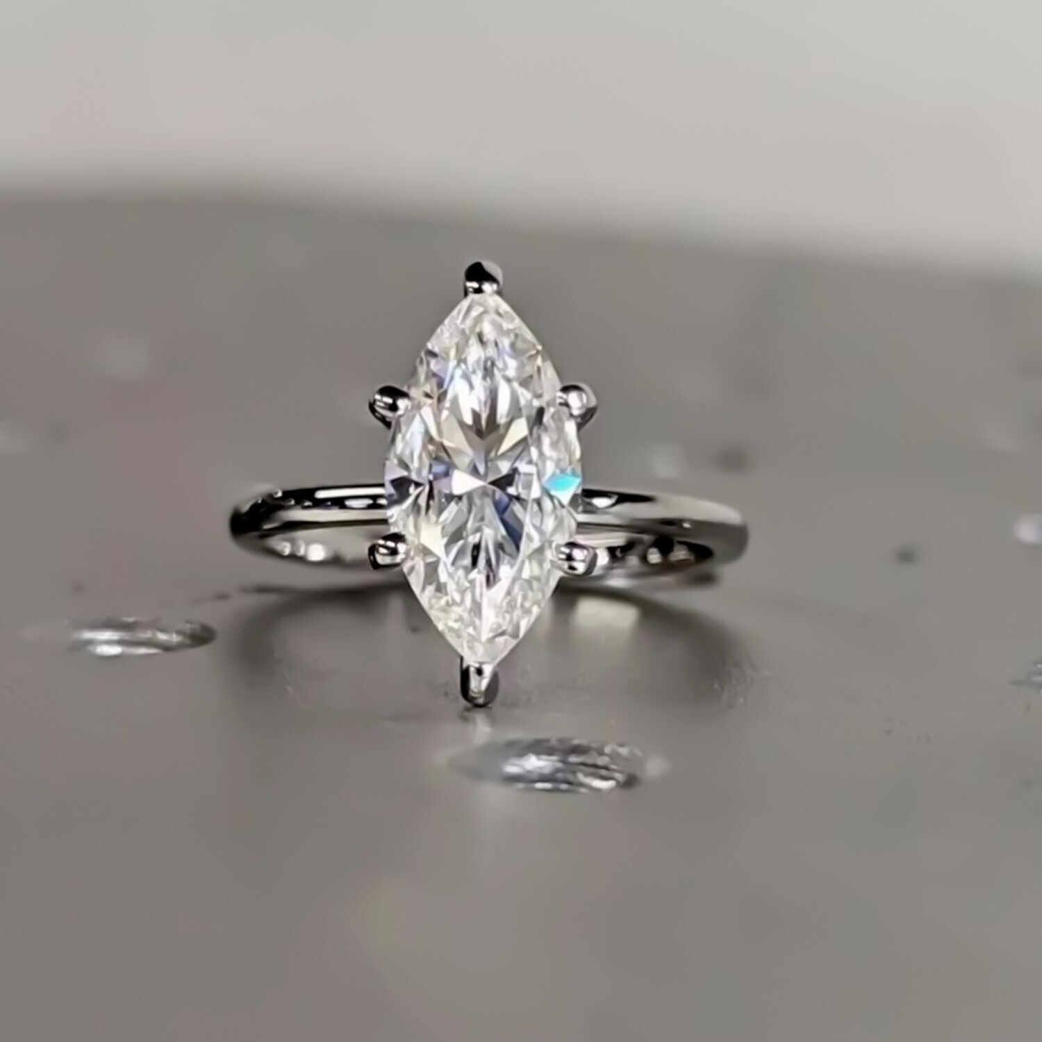 2.00 Ct Marquise Cut White Diamond Solitaire Ring in 14k Yellow Gold – Gift Pick