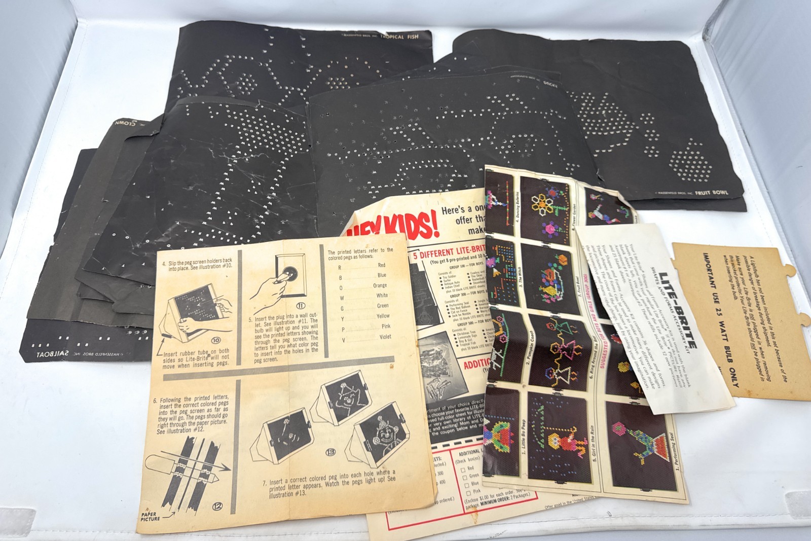 Vintage 1967 5455 Lite-brite Hasbro In Box W/ Pegs Papers Shapes Forms Kit