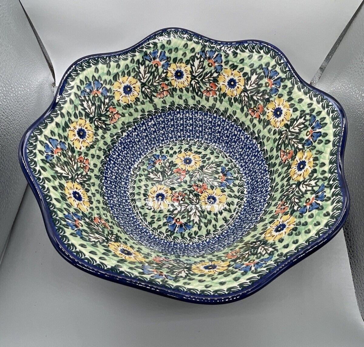 Polish Pottery Unikat L.Lenkiewicz #1975 Tulip Huge 12X5" Scalloped Serving Bowl