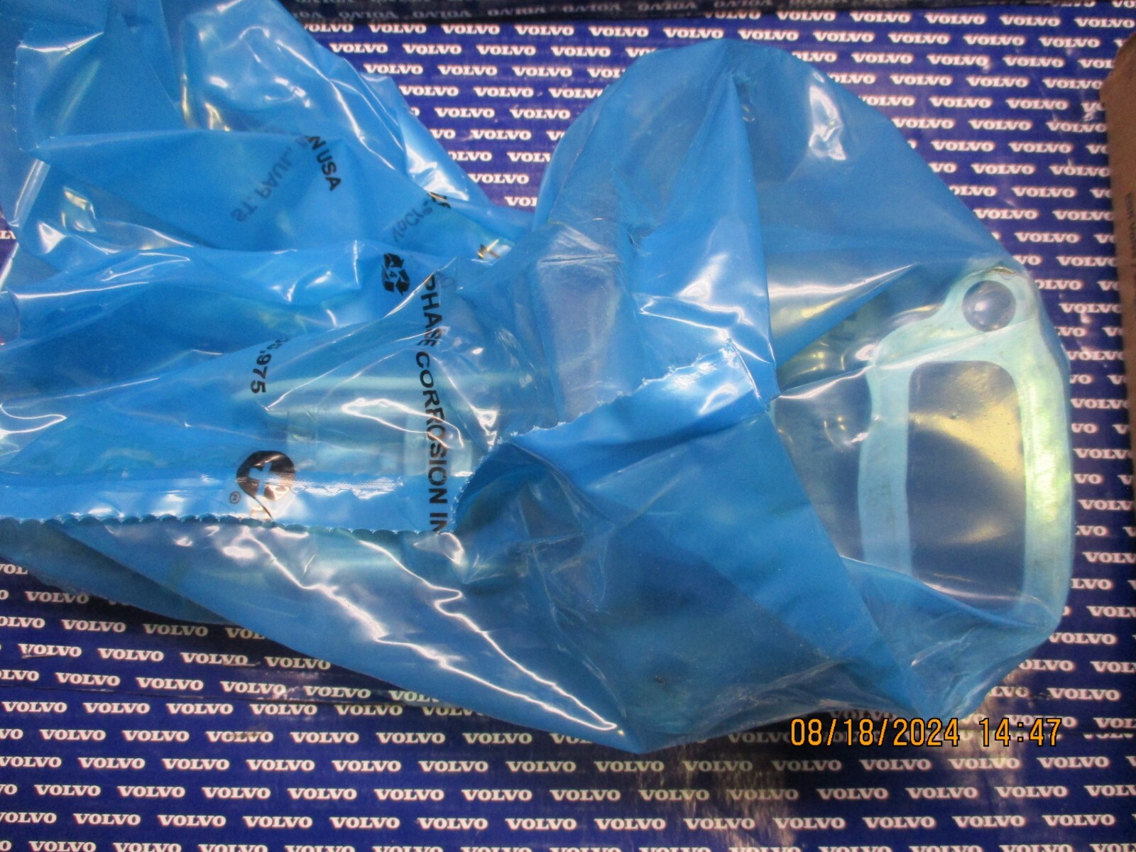 Genuine OEM Volvo D13 EGR Valve 85020365