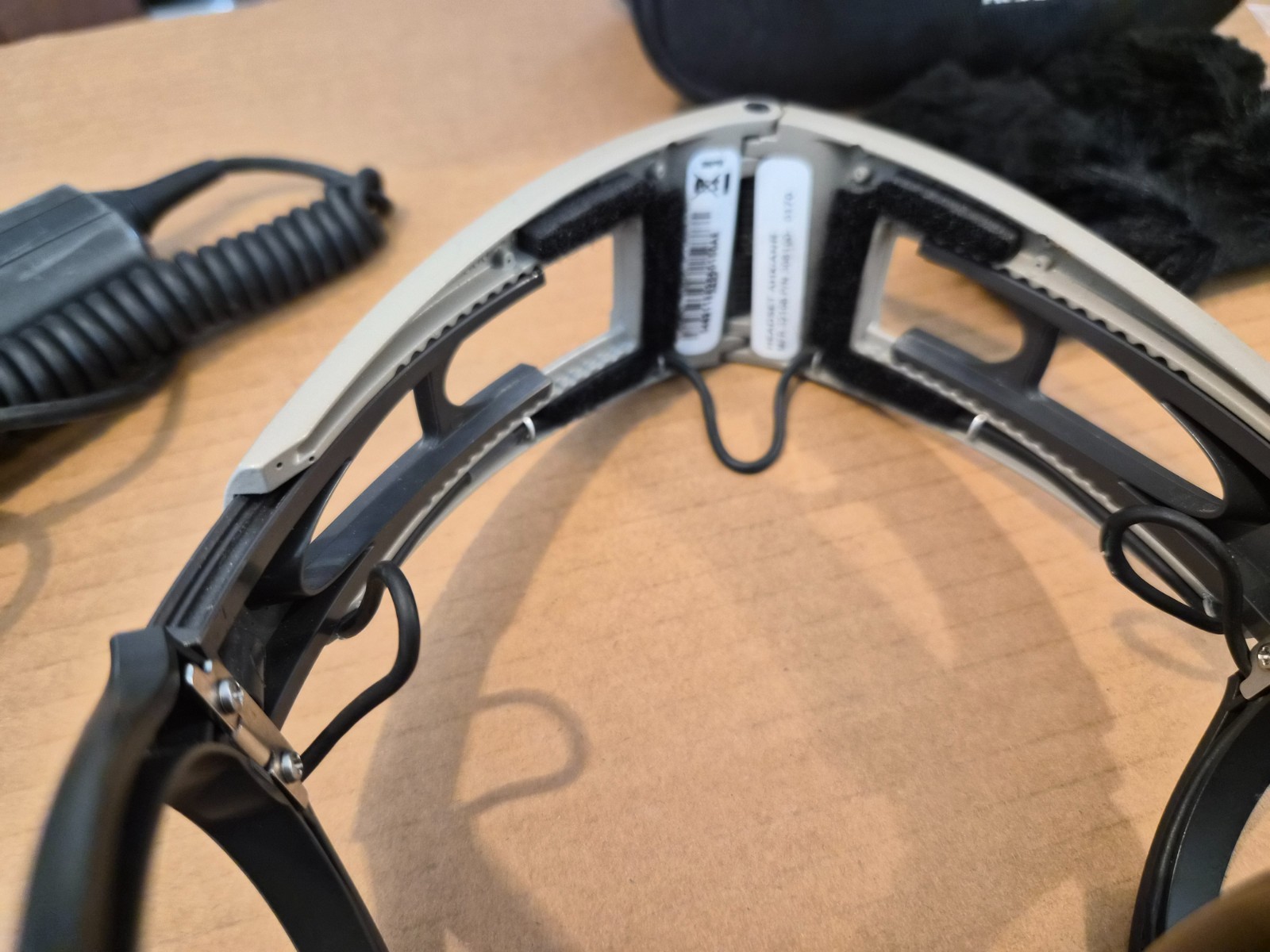 Bose Aviation Headset AH/ANC 32108) - Active Noise Cancelling